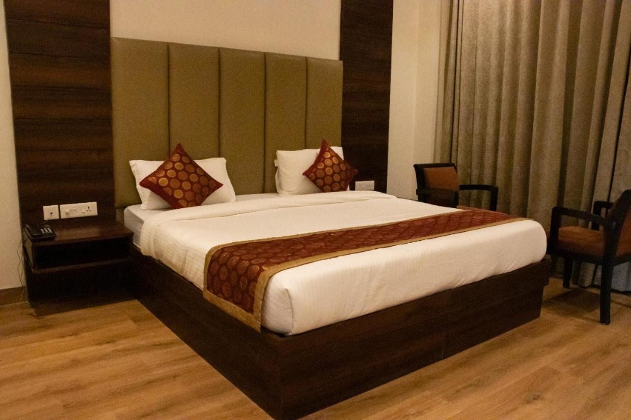 Sourav Park Inn Agra  Esterno foto