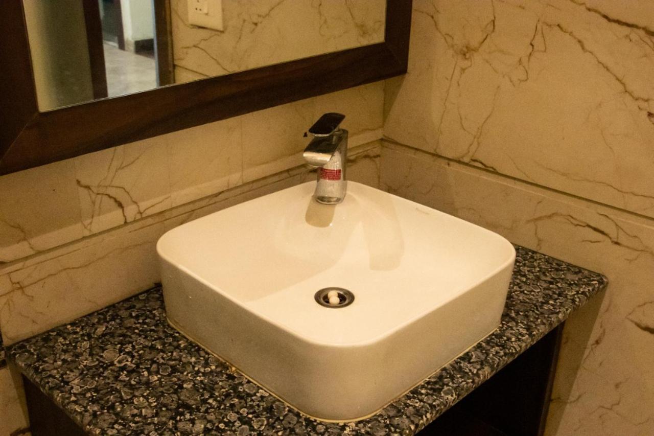 Sourav Park Inn Agra  Esterno foto